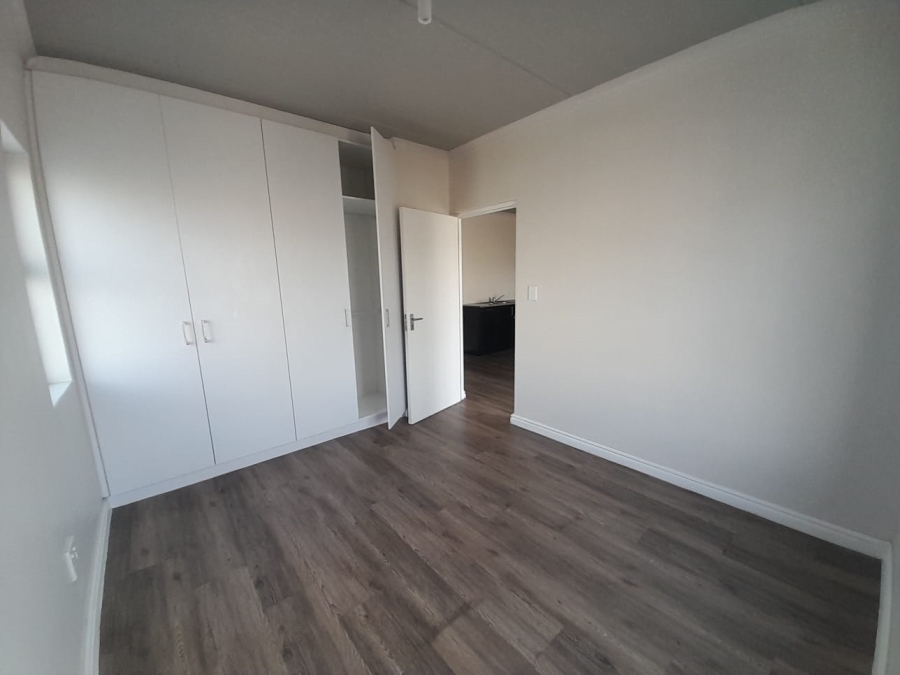 To Let 2 Bedroom Property for Rent in Buh Rein Estate Western Cape